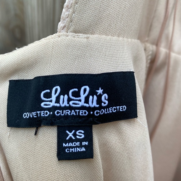 LULU’S Backless Fit n Flare Dress size XS - Picture 4 of 6